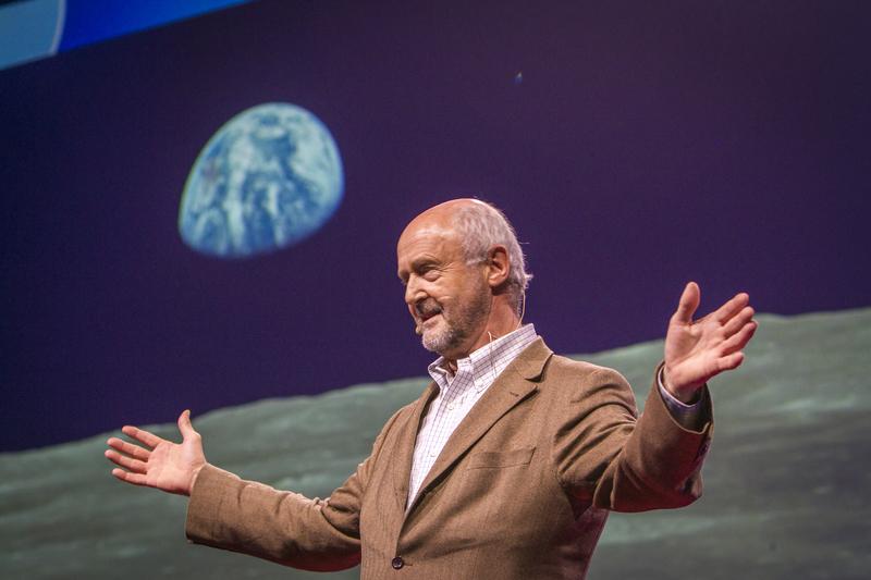.<a href="/BriceLalonde/">Brice Lalonde</a>: "We need a planet policy, a policy as if planet Earth were one country.” #TEDCity2 #MCB