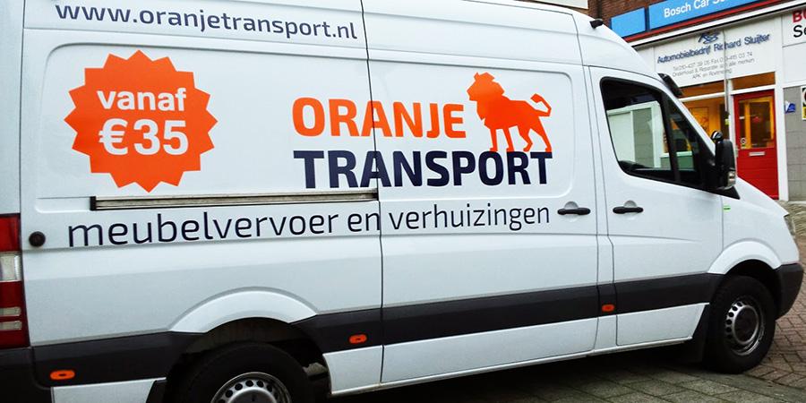 Multisant's tweet image. Huisstijl en autobelettering voor Oranjetransport uit Rotterdam. multisant.nl/blog/114-autob… #autobeletteren #rotterdam