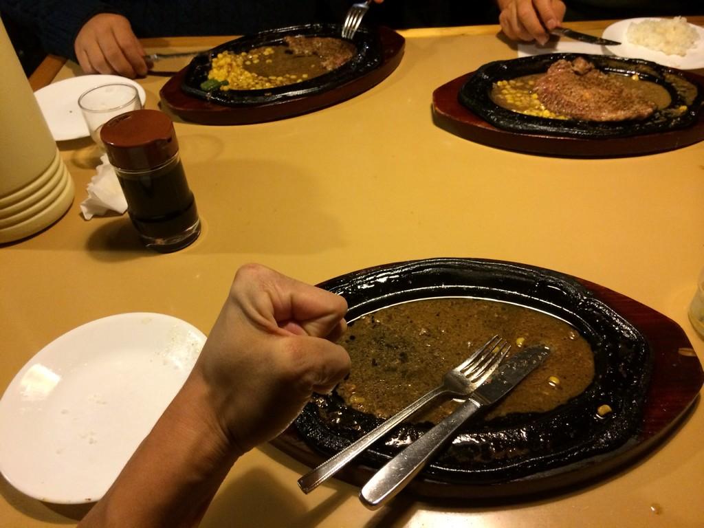 武井壮 On Twitter 圧倒的スピードでビリーザキッドのテキサスステーキ400gを完食 仲間はまだ道半ば やはり王 Http T Co Pvnhtjx34r Twitter