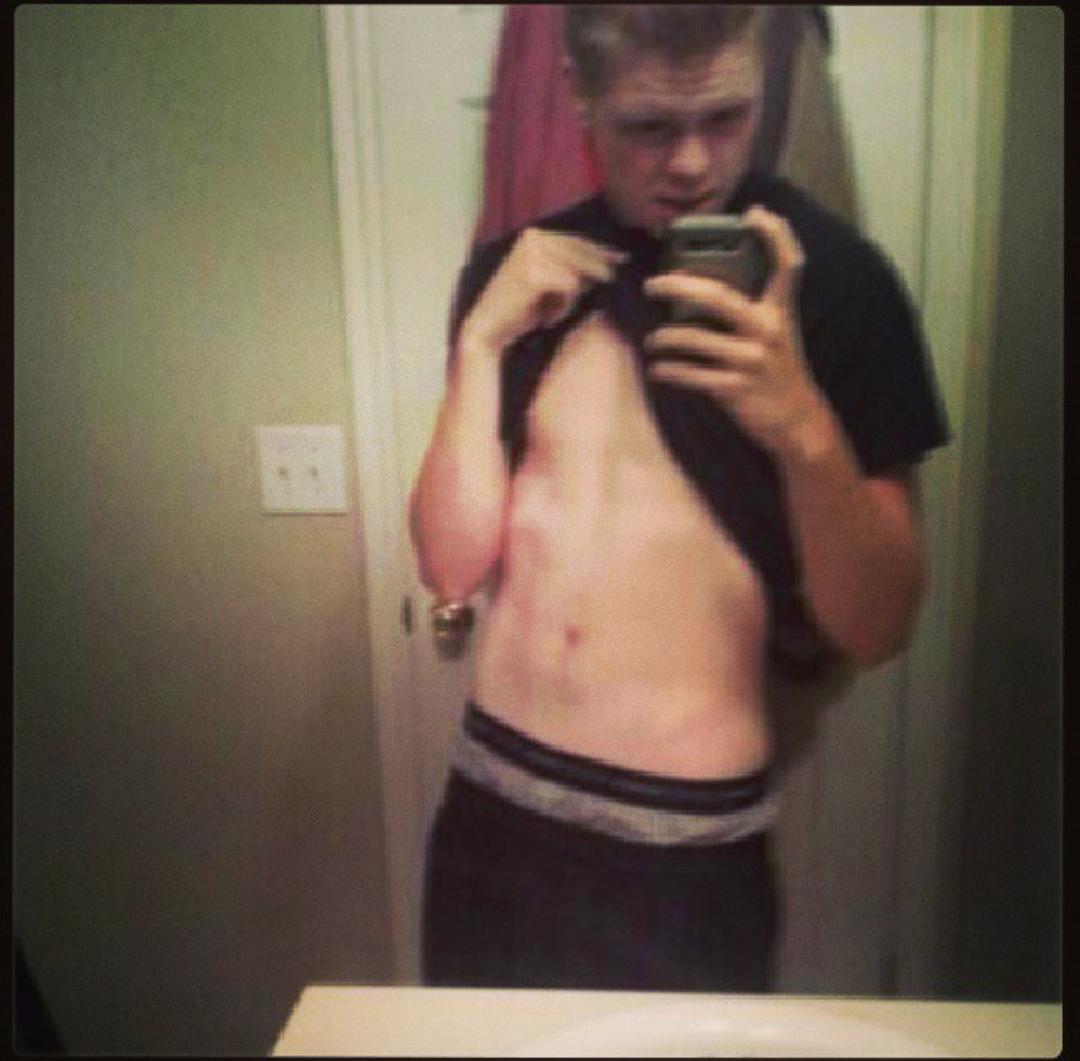 BreckelT's tweet photo. #HappybirthdayDru #VeryBody 😘 http://t.co/RSb24tNDyr