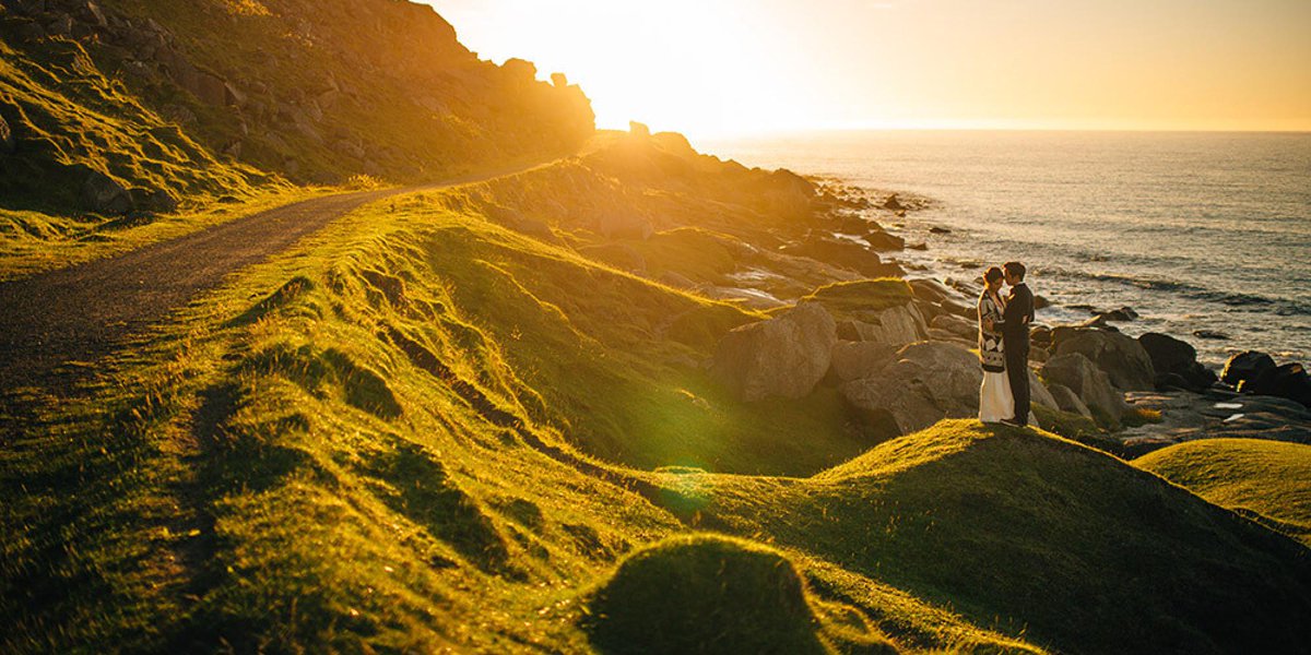 RT <a href="/HuffPostWedding/">huffpostwedding</a>: The breathtaking wedding photos from Norway will blow you away  huff.to/1uKgwVx