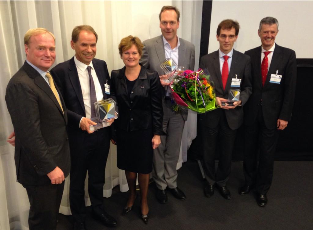 Jury en winnaars <a href="/TB_Kristal/">Cyber Aminullah</a> bij elkaar in <a href="/nieuwspoort/">Nieuwspoort</a>