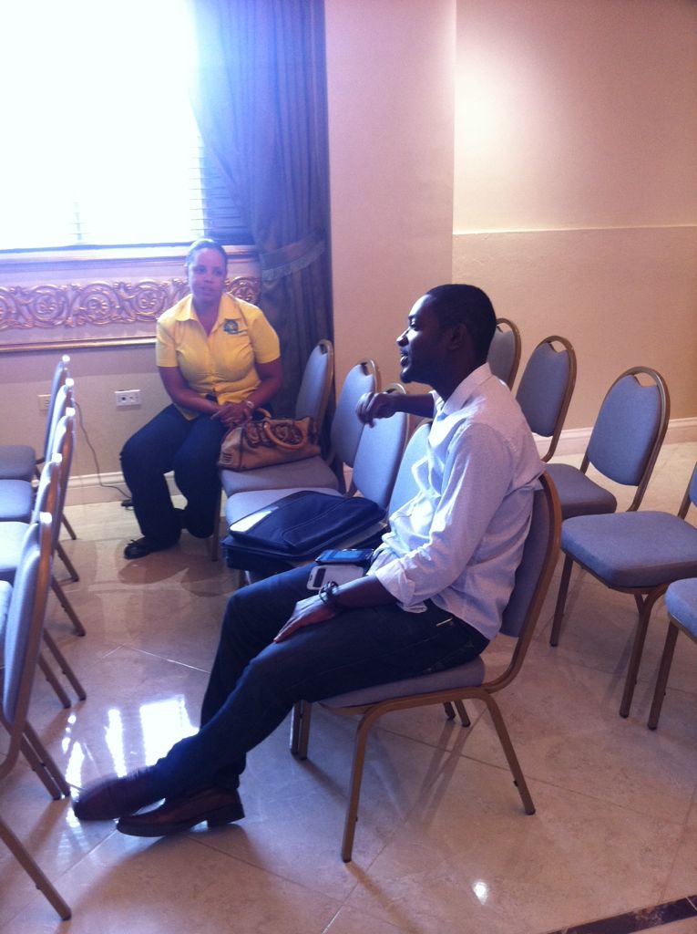 <a href="/Gladhelpers/">Angelica Barrett</a> and @randymclarenrm are on time for the #familymeeting. Catching up with each other