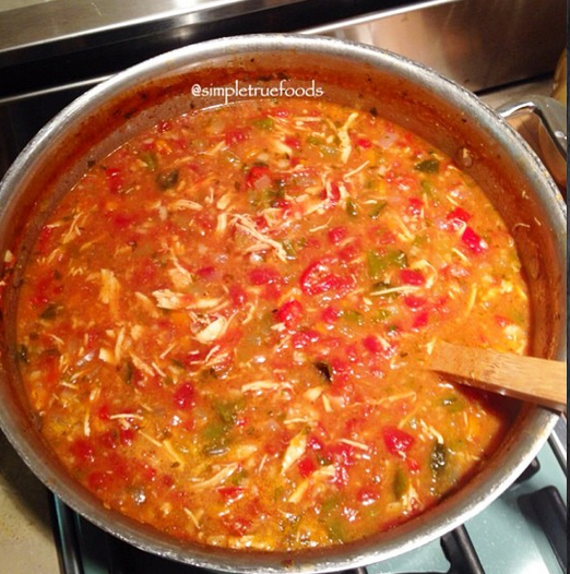 SimpleTrueFoods's tweet image. Chicken Tortilla Soup #fallfood instagram.com/p/vh2fkXh-qO/?…
