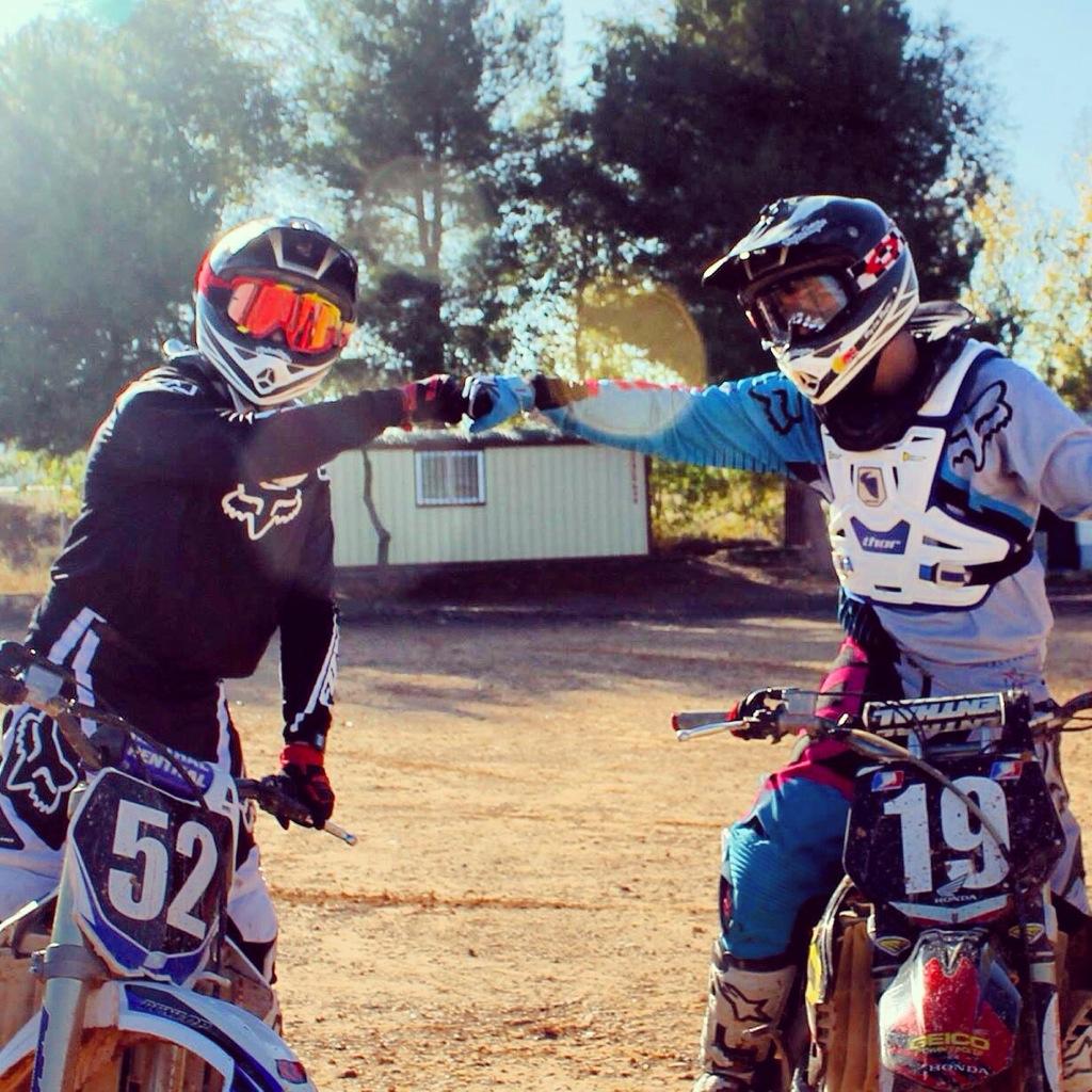 kiko2ba's tweet photo. Buen día de mx con @Rauuliito y @JesuErmalo http://t.co/0tt5woNgSw