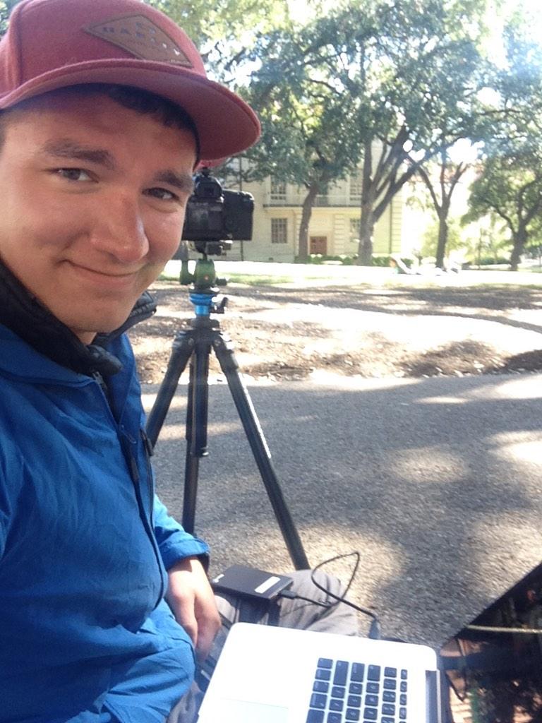 levelvisuals's tweet photo. Sometimes you need to drop everything you're doing and send a revision to a client. #UCT #Texas http://t.co/jW8hrbToB8