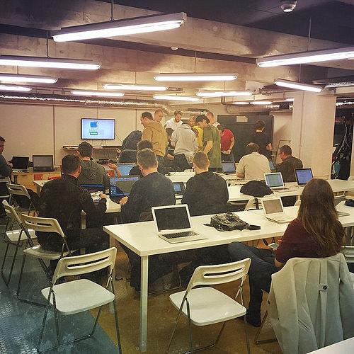 Nodebots Budapest! ift.tt/1zGQ4w1