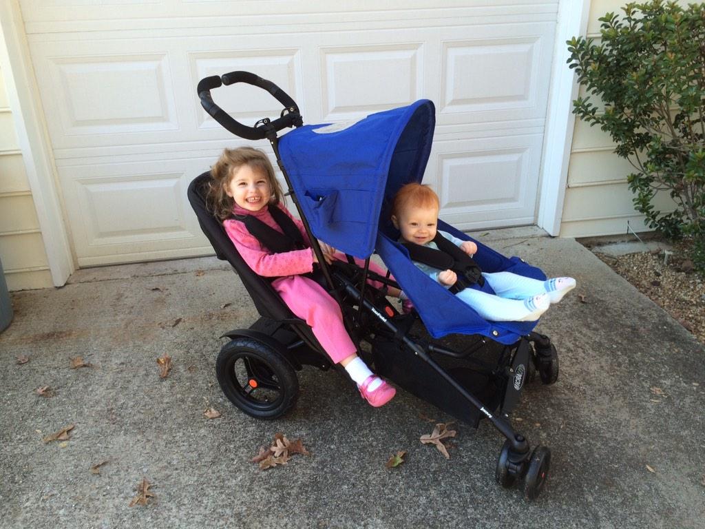 SeriousKrystyn's tweet photo. Just took the @joovy #TooFold on it's maiden voyage. E "this is so cool and comfy" and B just smiled the whole time. http://t.co/0urzrAt4WH