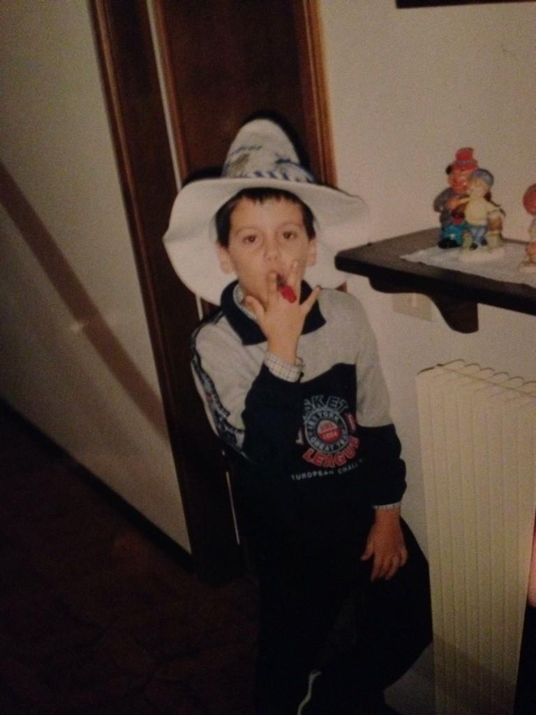 andreamaras's tweet photo. Lo stile, fin da piccoli http://t.co/INwv7CS0YN