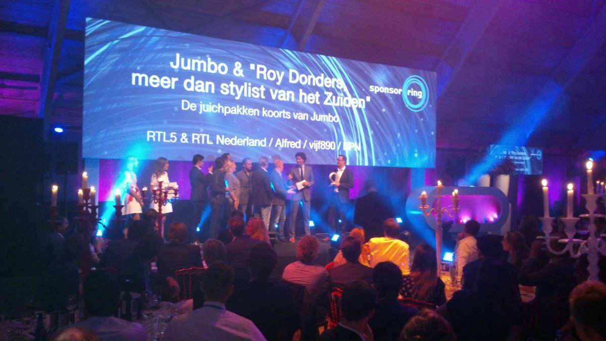 Jumbo&amp;Roy Donders volgens de jury 'idioot creatief'! Winnaar van de categorie Media. @Sponsor_Ring.