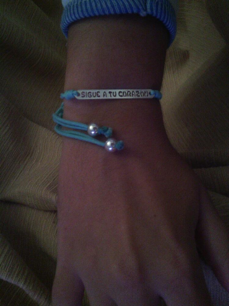 Isa_Takaa's tweet photo. @RocioPineda25 @cecisiles pequeños detalles que marcan la diferencia.. ;) próxima semana tatuuuuu!!!!!!! http://t.co/6rtQ8bgHa2