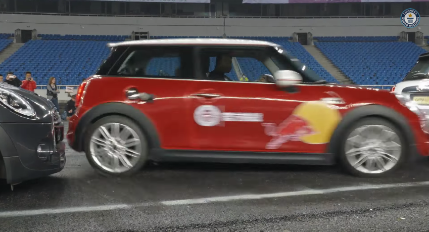 BBC_TopGear's tweet photo. You are not very good at parking. You’re just not. Unless you’re this man…
http://t.co/QmvIcjmxGF http://t.co/ABR2Rqw67y