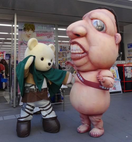 japacomi's tweet photo. new Titan appeared in Tokyo! http://t.co/dD63NNej1p