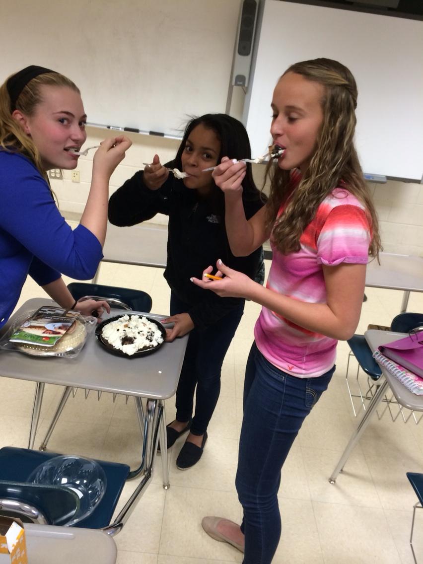 mrscorey_MHS's tweet photo. #afterschoolhelp http://t.co/wo8FESW7cG