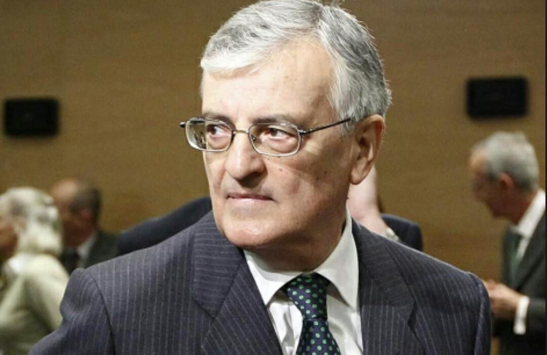 (1/2) Torres-Dulce Ja impartia "justícia" segons els seus "colors". 
Llegiu sisplau: 
elpais.com/diario/1988/02…