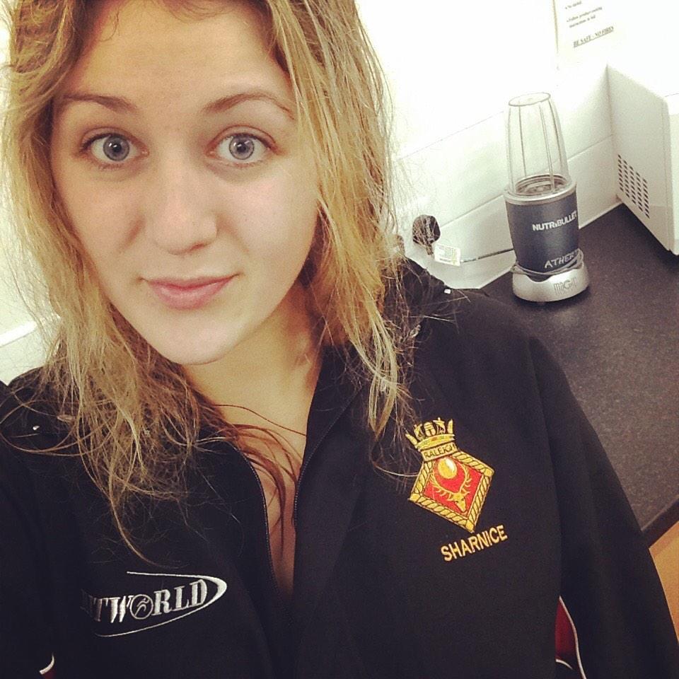 sharnice123's tweet photo. Got my Navy Boxing Tracksuit! 2 weeks out until my fight. Excited is an understatement #ballerinatoboxer #nutribullet http://t.co/JKNwQwEQGK