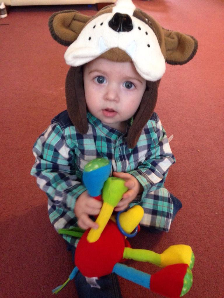 LizBaldock's tweet photo. My babe before toddler group this morning ❤️ xxx http://t.co/kHSvxPmZT1