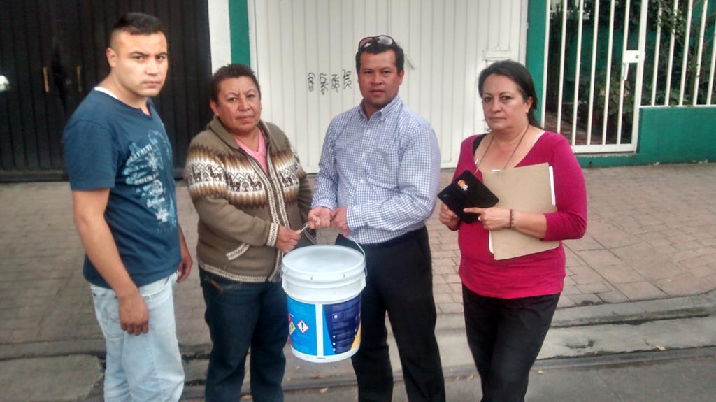 Entrega de pintura en col. Plutarco Elias Calles. Compromiso cumplido