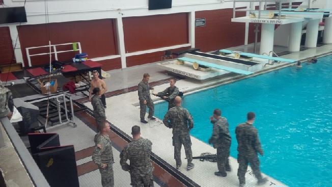 CharlieCDR's tweet photo. SFC Mills keeping the Gamecocks above water at Combat water Survival Training! http://t.co/r57PrfwTCT
