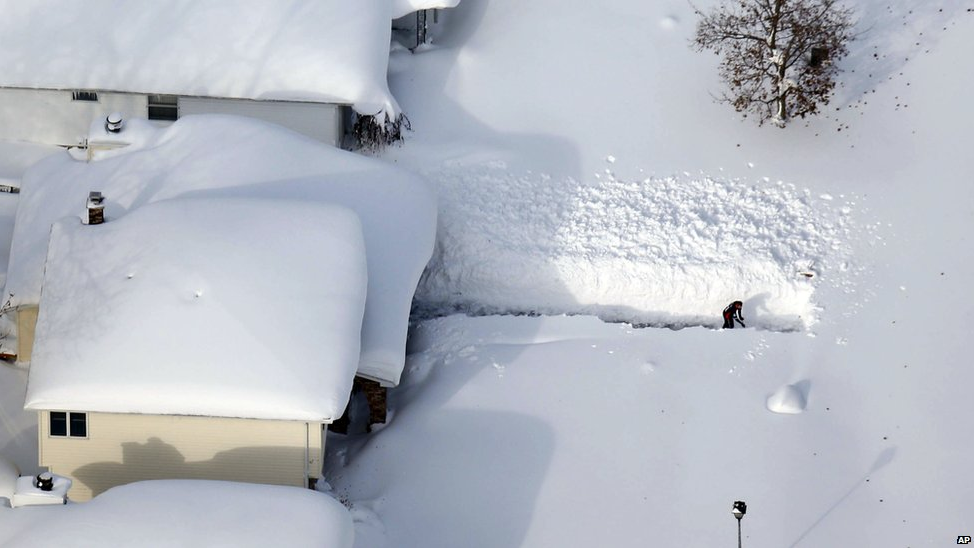 BollocksWeather's tweet photo. USA LATEST WEATHER NEWS:

What do you mean, you're gonna be a bit fucking late for work?

 http://t.co/XdvGC0iiJI