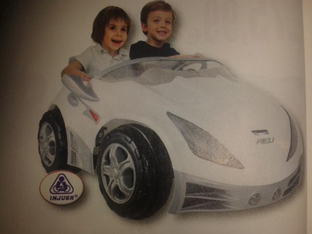 SraBouvier_'s tweet photo. Desde pequeñ@s absorbiendo sexismo @LetToysBeToysES http://t.co/HasdYFiGjd