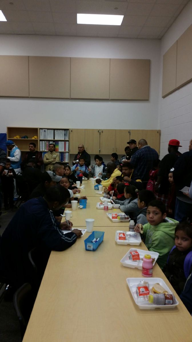 Lewis_Longhorns's tweet photo. Awesome Longhorn day! Donuts for Dads (95 dads), GT Expo, and Fall Family Luncheon (120 parents)!! #4excellence http://t.co/k9YNYTL5Be