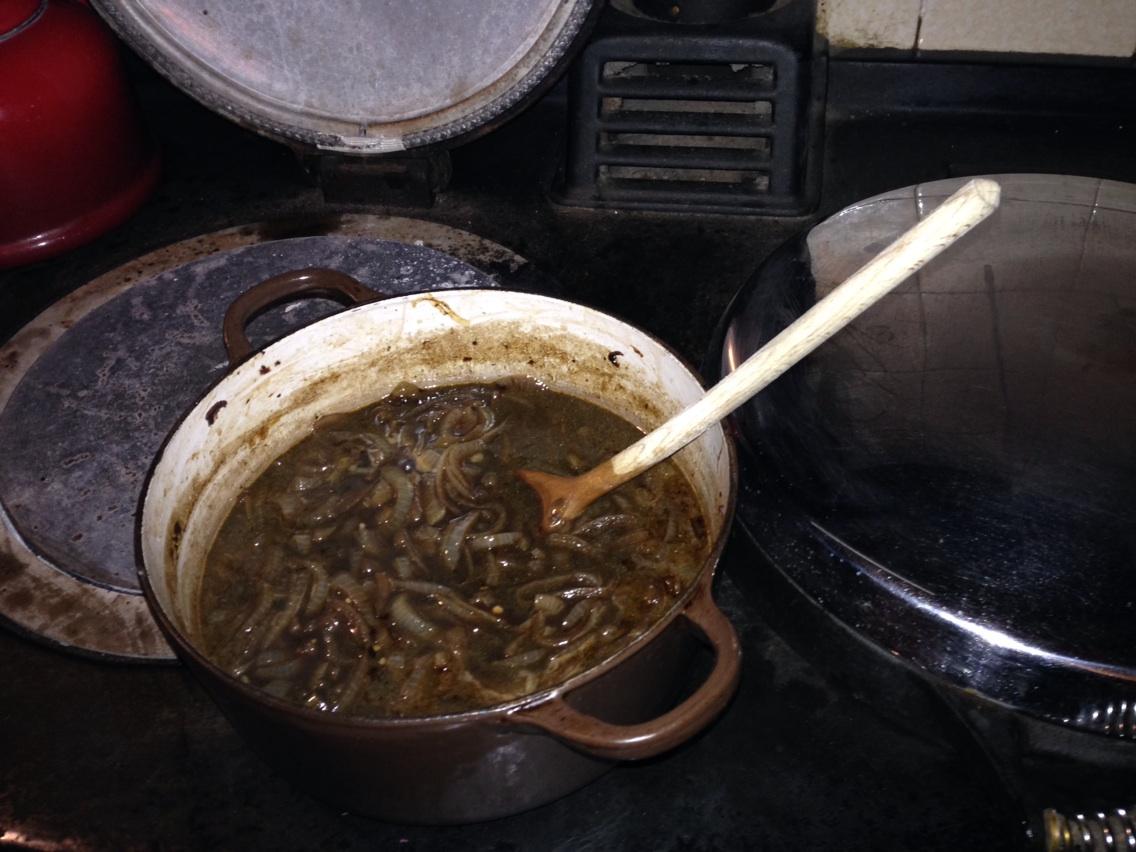 cravenkitchen's tweet photo. Sneaky peak of our French onion soup for Saturdays #supperclub, room for one more guest http://t.co/wnRPBsXweE