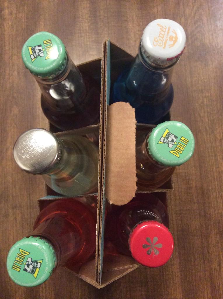 noemithegucci's tweet photo. #siblingactivities test try different sodas am I right lmao fuck we're hella lame http://t.co/xArdyf4Jrw