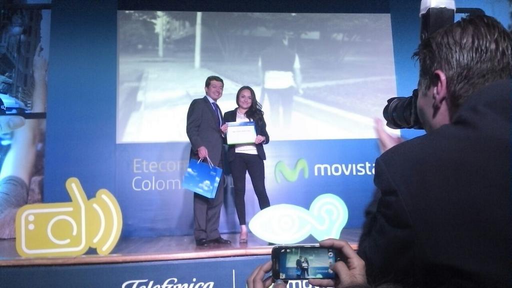 anataliabustos's tweet image. Dios me bendice. Celebro premio #EtecomCol al #PeriodismoUniversitario. 2do puesto en comunicación audiovisual.