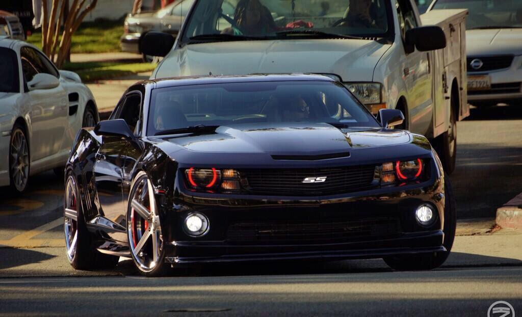 MostAmazingCars's tweet photo. Camaro SS http://t.co/QHwkq0IeMu