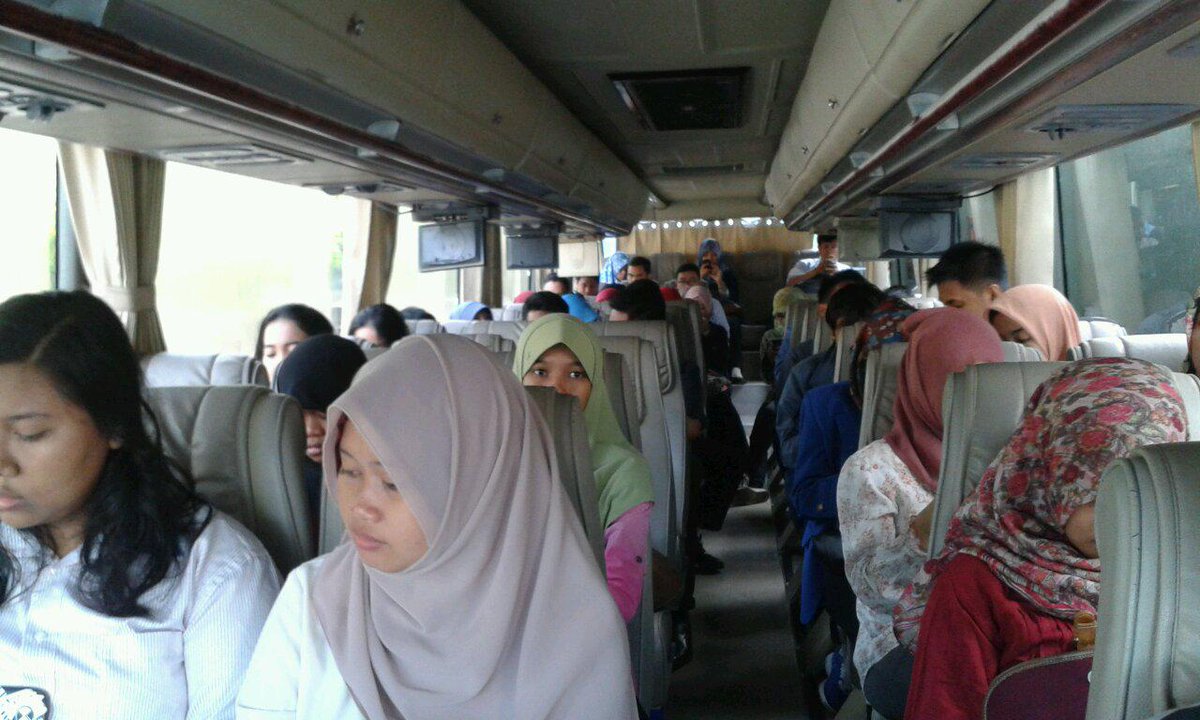 IBFIndonesia's tweet image. seluruh peserta BI .&amp;amp; BMC sudah siap berangkat menuju SMESCO, semoga selamat sampai tujuan Aminn:) #E-TripIBF2014