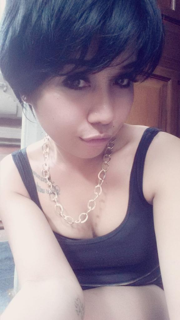 UAulhya tweet picture