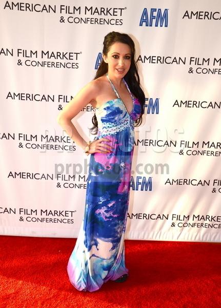 DevannyPinn's tweet photo. Pic from #AFM2014 ! Had a blast this year at the #film market. #RedCarpetReady #smile #actresslife #Screamqueen http://t.co/E9UEWH5SVD
