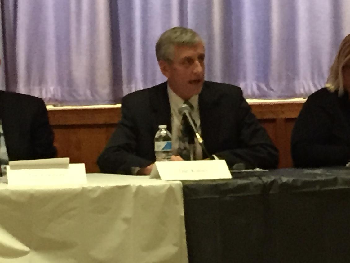 nancyrockland's tweet image. Dan Kinley of @NYSUT says write federal reps too on #overtesting #CommonCore @ #WhitePlains forum