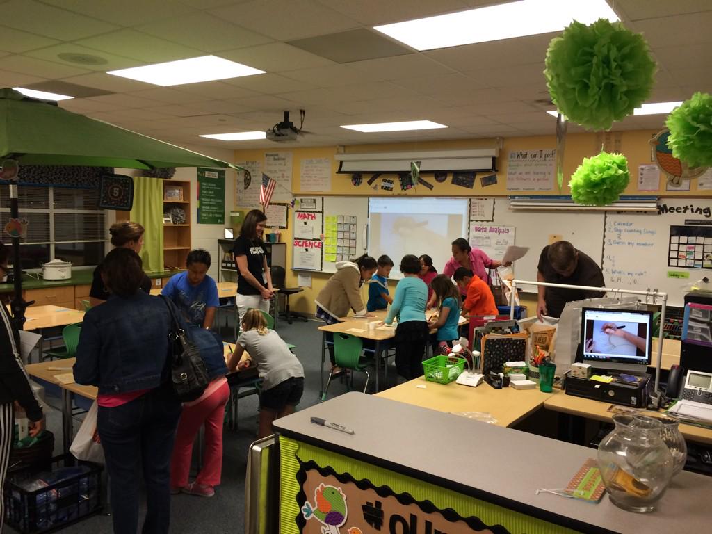 DyerrRob's tweet photo. Mitchell Global Literacy night @MitchellPTA @GeorgetownISD http://t.co/rWVIuHOpVe