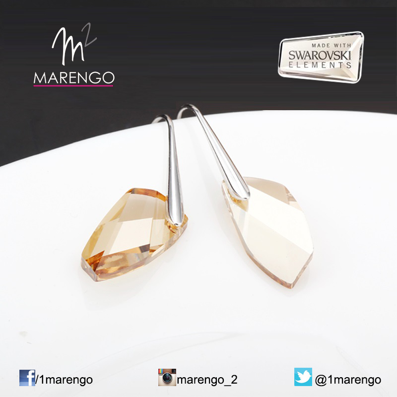 Marengo_Moda's tweet photo. Con el brillo de intensa tonalidad este femenino #arete presenta una elegante silueta de SWAROVSKI® ELEMENT #joyas http://t.co/HjVSTBQUS1