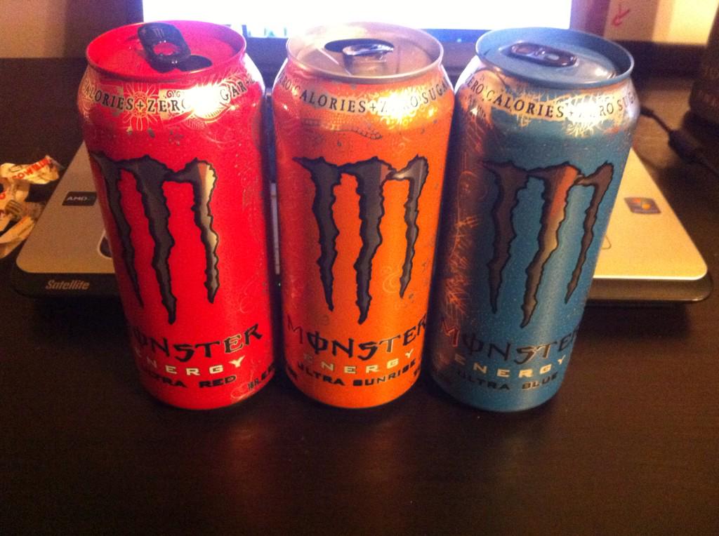 JoeMelchiore's tweet photo. It's that kinda night... #monster #lastbot #startedfromthebottom #notsleepingtonight @tifdesiree @RedHornet http://t.co/Zy6hBUbXIe