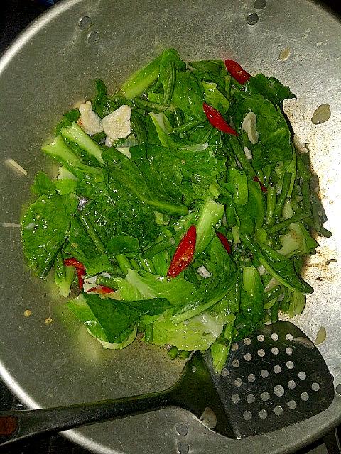 Jum'at berkah, banyakin makan sayuran yuk cantik.. Semoga masakanya ludes \=D/