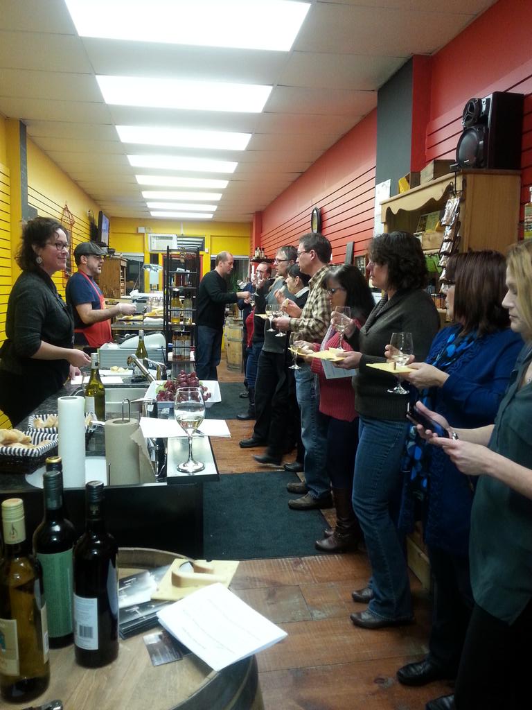 WineDiva70's tweet photo. Massive success tonight for our VQA wines and cheese pairings tonight @WineCountryOnt @ASwissInParis http://t.co/sWTdpkC0Bj