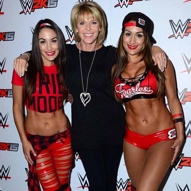 CuteProblem02's tweet photo. The Bella Twins 
I Love My Sister @TheBellaNikki 

#FearlessUniversity
#BrieMode
#BrieCountry
#Bellas02
#BirthdayWeek http://t.co/KMWK7JupHh
