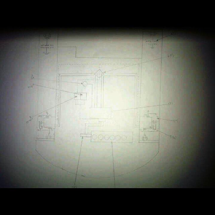Rhmisft_'s tweet photo. Desain aa trsyng{} pdahal paham aja ga apa yg di gambar wkwk http://t.co/1KqBSf5E7A