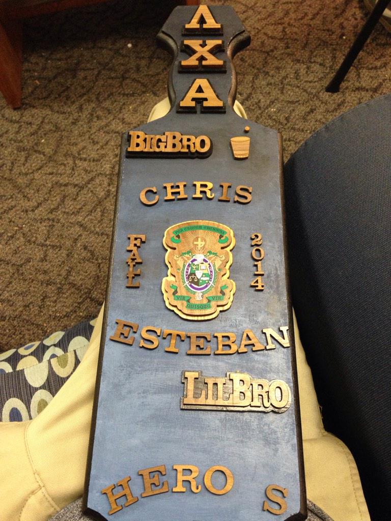 estebaaannn_'s tweet image. #missinganE