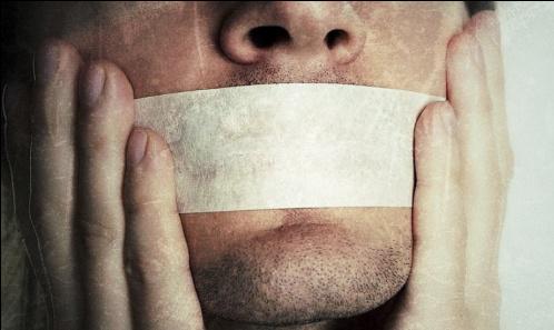 micb_85's tweet photo. @greenpeace_esp ¡¡Sin derecho a protestar!! #ActionFriday #SinProtesta
http://t.co/vVrR3F7DUM http://t.co/YEQY8S6gKf