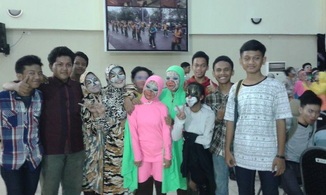 <a href="/BilikER96/">Teater Bilik ER</a>