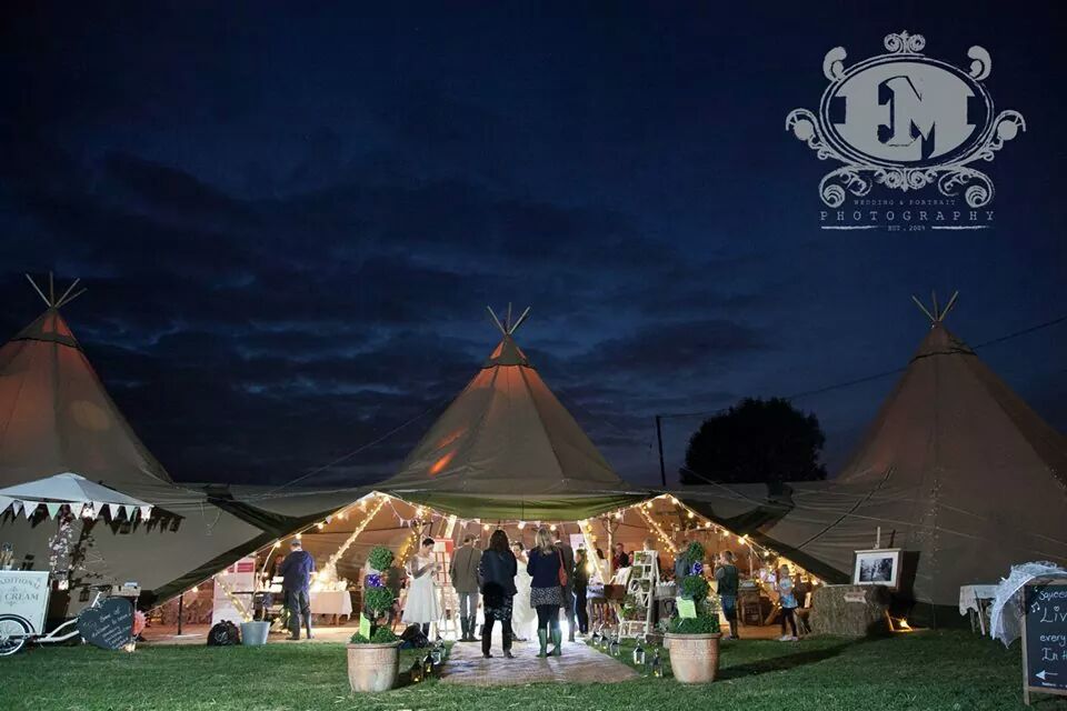 amazing fayre #flashbackfriday @em_Arts_photo <a href="/magmisstomrs/">misstomrs magazine</a> <a href="/KKFayresevents/">KK Event's, Fayres</a>  #poshfrocksandwellies #neverdonebefore