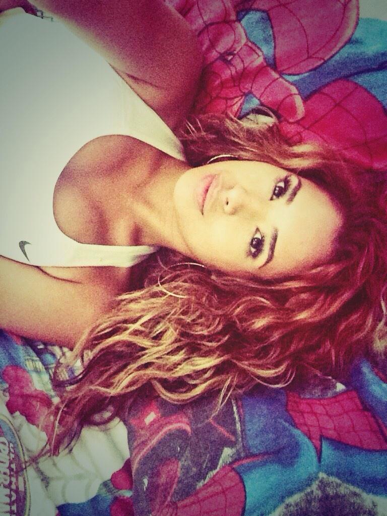 DamnBruhcx's tweet photo. My Luvz.! @DeannalovesJas @JASMINEVILLEGAS http://t.co/ePf7gvIfSf