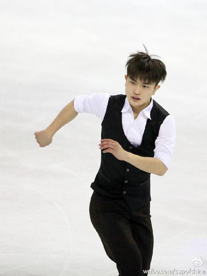 Meiln9255's tweet photo. Han Yan(Free at #CoC14 -Official weibo) http://t.co/BCFUjQ9Mij
