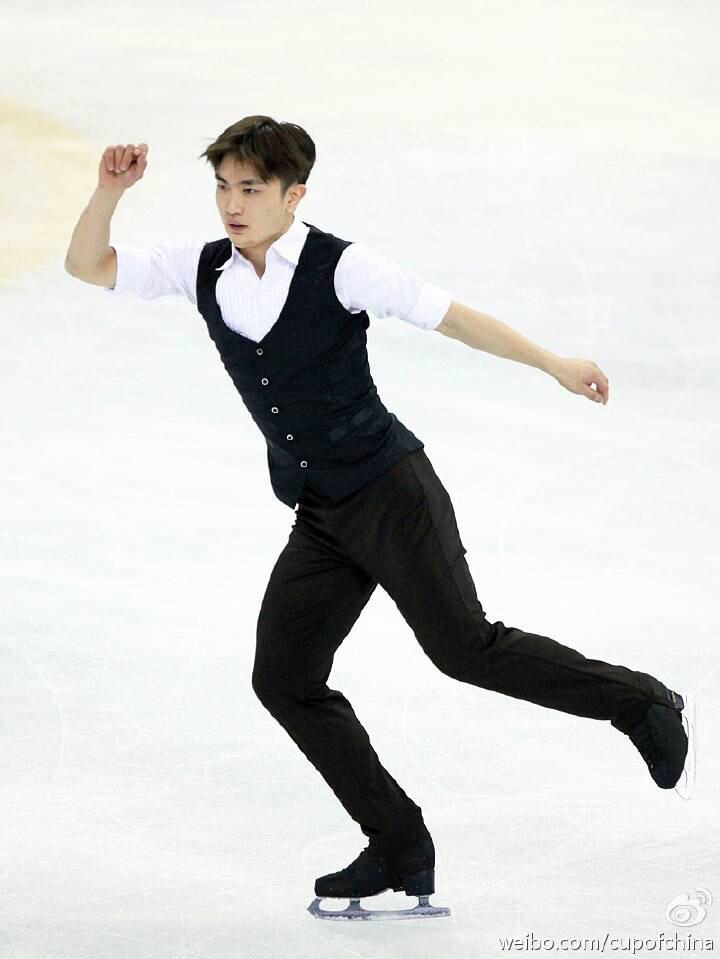 Meiln9255's tweet photo. Han Yan(Free at #CoC14 -Official weibo) http://t.co/BCFUjQ9Mij