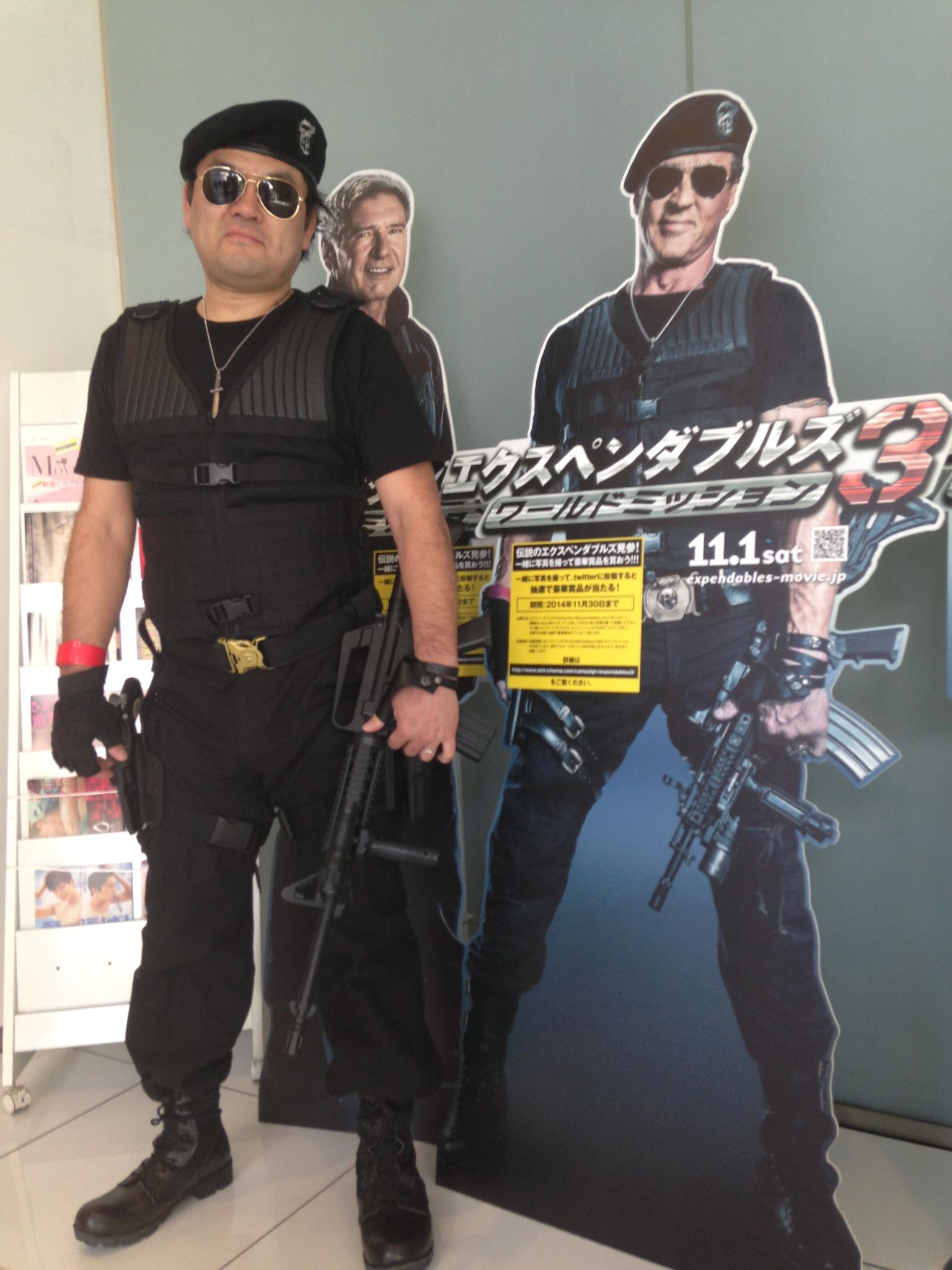 Johnrambo9 公開日から毎日欠かさず エクスペンダブルズ3 を劇場で鑑賞 本日25回目の鑑賞記念を前にバーニーコスプレになったみた このスタディ絶対に欲しい Expendables Mov エクスペンダブルズ3 Http T Co Tssljueggp Johnrambo9 公開日から毎日欠かさず エクスペンダブルズ3 を劇場で鑑賞 本日25回目の鑑賞記念を前にバーニーコスプレになったみた このスタディ絶対に欲しい Expendables Mov エクスペンダブルズ3 Http T Co Tssljueggp