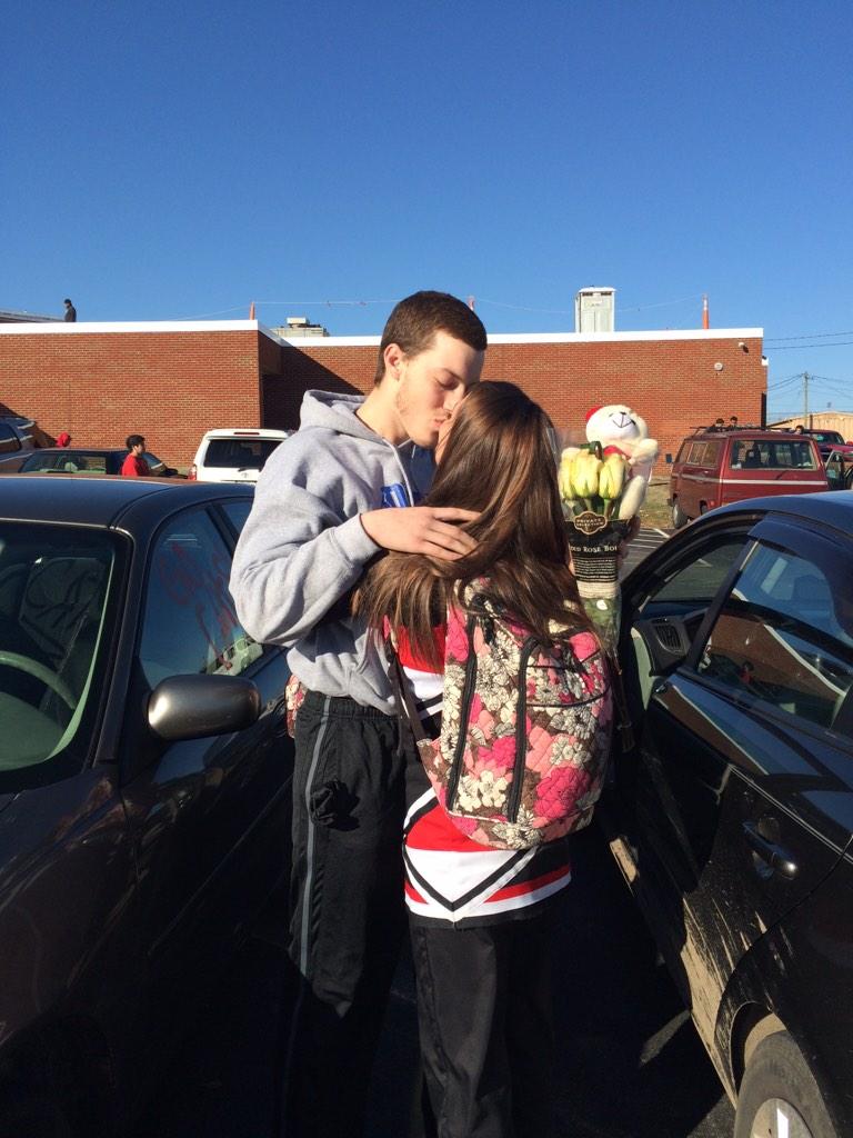 BlakeHagenow_'s tweet photo. #cuffcam ๐๐ http://t.co/fmKsaydqXQ